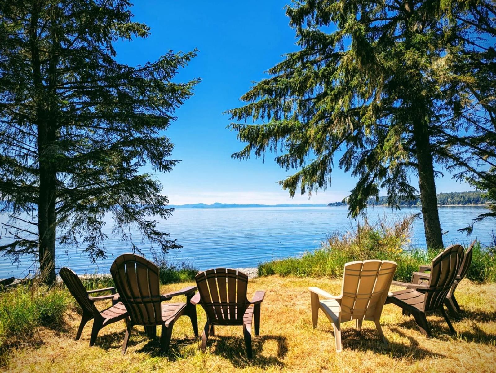 Woodside Farm Country Inn Sooke Eksteriør billede